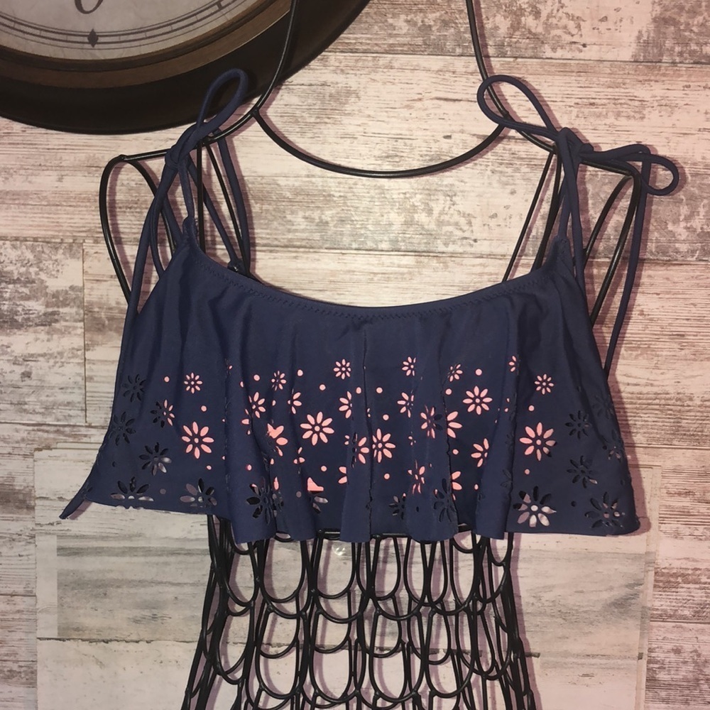 Pink Victoria’s Secret swimsuit bikini top XS​ summer top bikini blue and pink​​